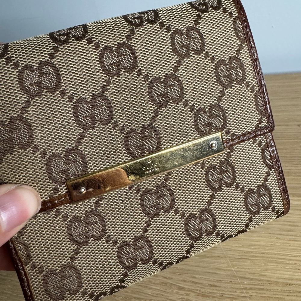 Authentic Gucci Brown monogram bifold wallet - Picture 2 of 16
